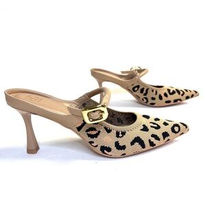 NWOB Cosy Island GraceLithe Pointed Toe Heeled Mules in Leopard - Sz 8